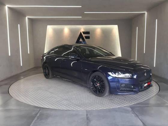 JAGUAR XE 2.0 16V INGENIUM P250 GASOLINA R-SPORT 4P AUTOMÁTICO JAGUAR XE 2.0 16V INGENIUM P250 GASOLINA R-SPORT 4P AUTOMÁTICO
